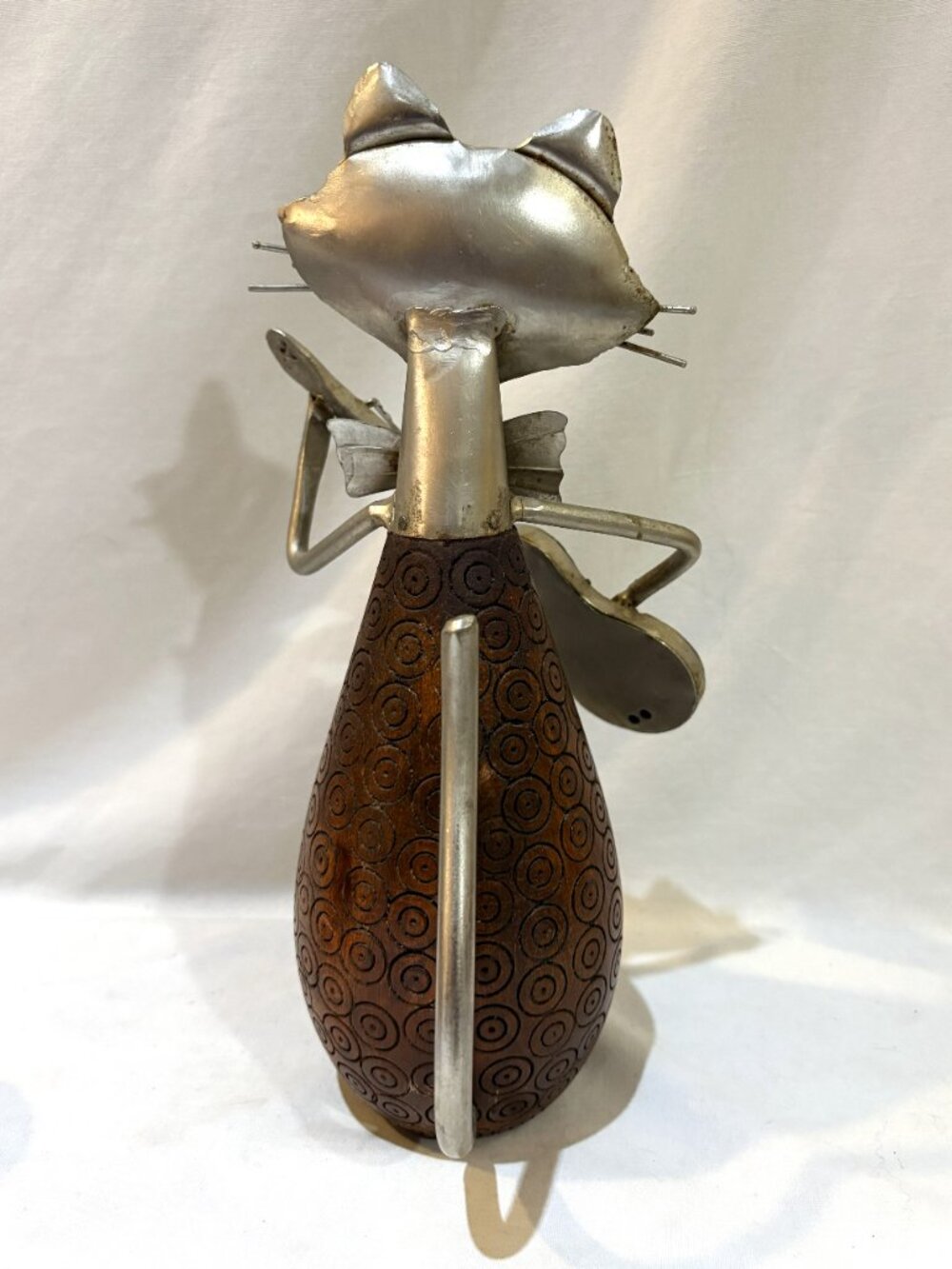 Metal and Wood Cat Sculpture Kitty Cat Playing Acoustic Guitar Figurine 10" - Picture 4 of 6